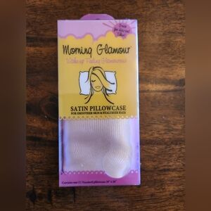 NIB Light Pink Morning Glamour Satin Pillowcase - Standard size 20" x 26"